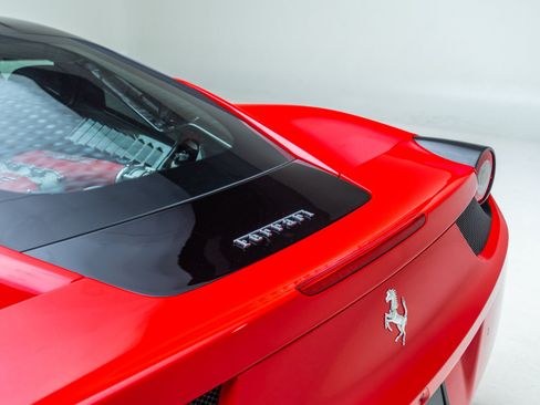 Used 2011 Ferrari 458 Italia Coupe RWD image 31