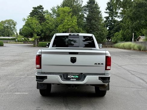Used 2018 RAM 2500 Laramie w/ Sport Appearance Group AWD/4WD image 4