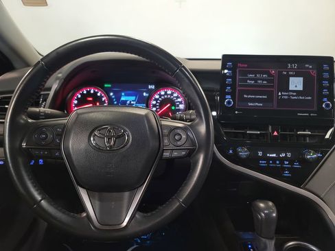 Used 2023 Toyota Camry XSE image 10