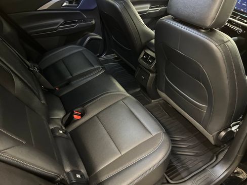 Used 2024 Chevrolet Equinox EV LT FWD image 39