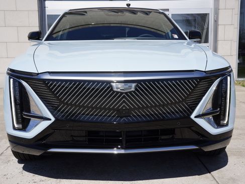 New 2026 Cadillac Lyriq Premium Sport image 14