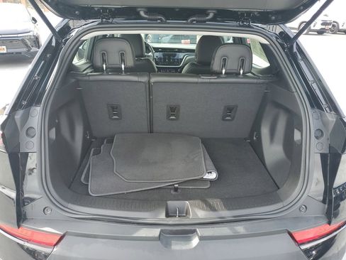 Used 2023 Chevrolet Bolt EUV Premier w/ Super Cruise Package image 8