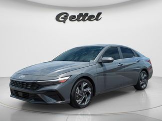 Used 2021 Hyundai Elantra SEL FWD video 2