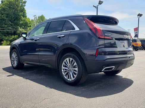 Used 2024 Cadillac XT4 Premium Luxury w/ Cold Weather Package AWD/4WD image 6