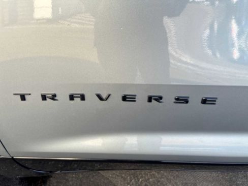 Certified 2024 Chevrolet Traverse RS image 33