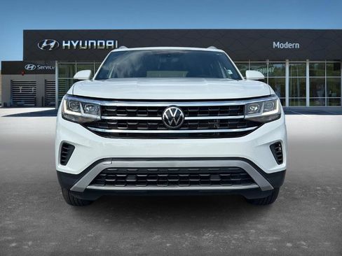 Used 2023 Volkswagen Atlas Cross Sport SE image 2
