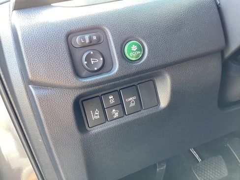 Used 2024 Honda Ridgeline RTL image 11