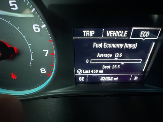 Used 2023 Chevrolet Traverse LT FWD image 29