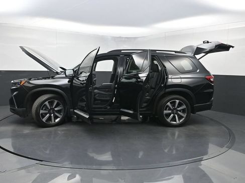 Used 2023 Honda Pilot Touring image 49