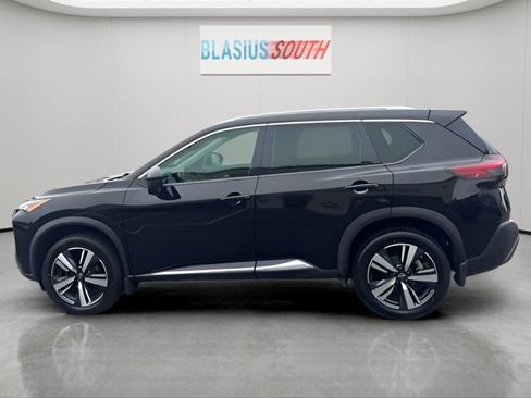 Used 2023 Nissan Rogue SL AWD/4WD image 6