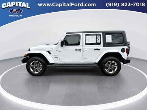 Used 2022 Jeep Wrangler Unlimited Sahara image 5