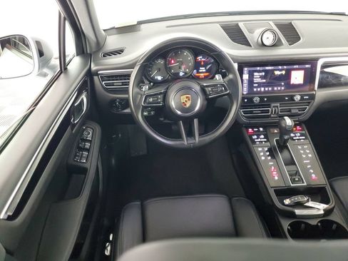 Used 2024 Porsche Macan AWD/4WD image 14