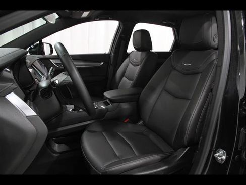 Certified 2024 Cadillac XT5 Luxury AWD/4WD image 5
