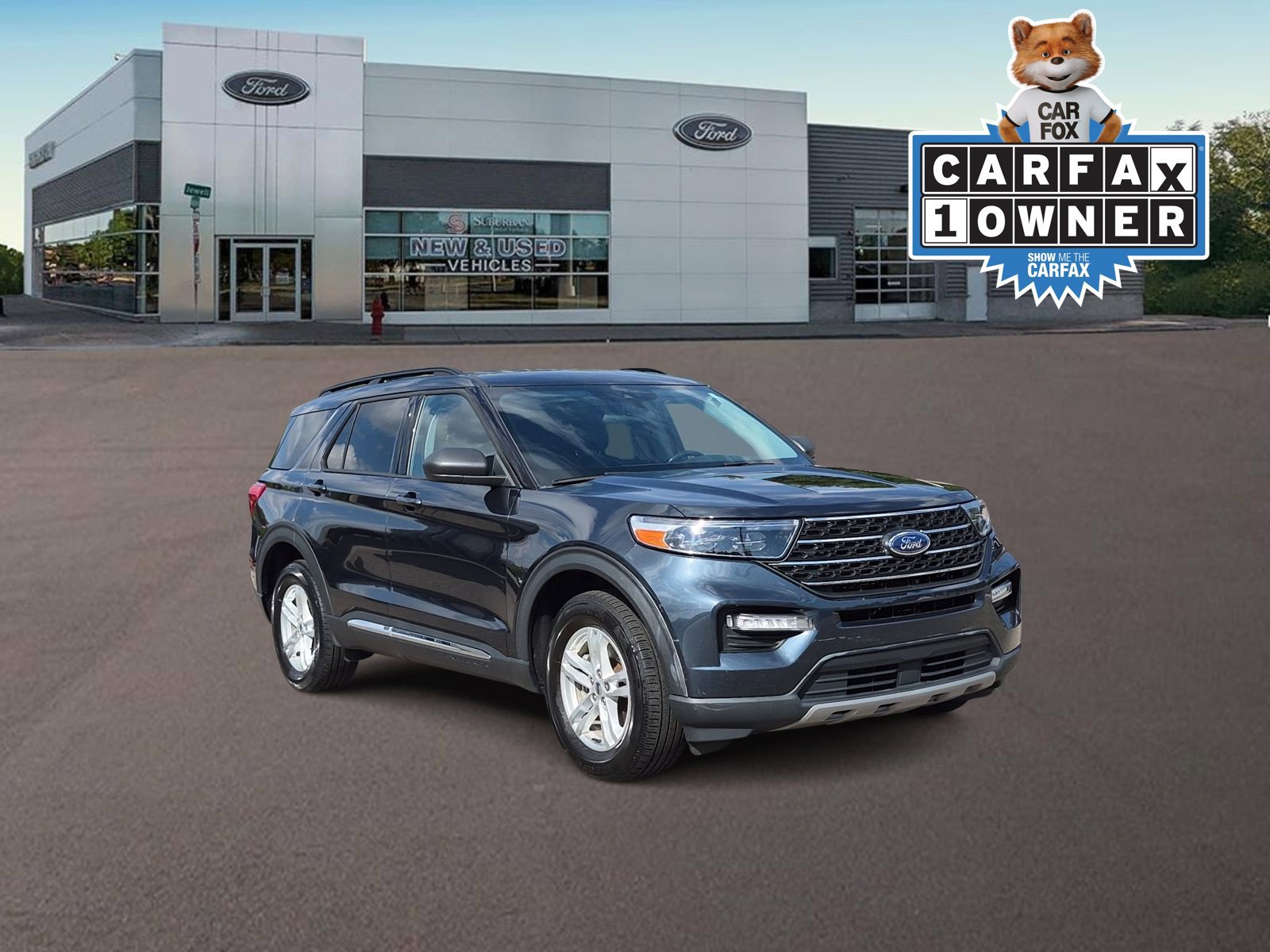 Used 2023 Ford Explorer XLT w/ Equipment Group 202A AWD/4WD image 2