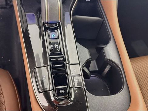 New 2026 Toyota Crown Signia AWD/4WD image 21