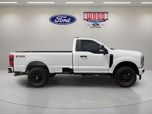 Used 2023 Ford F250 XL w/ STX Appearance Package AWD/4WD image 2