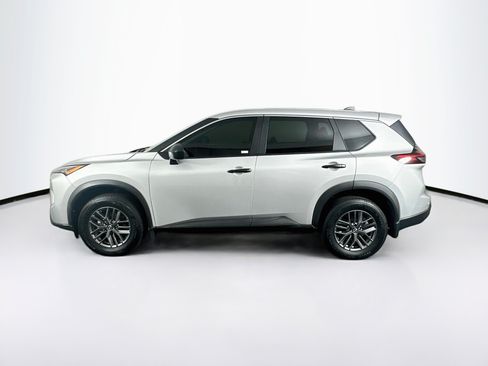 Used 2025 Nissan Rogue S FWD image 4