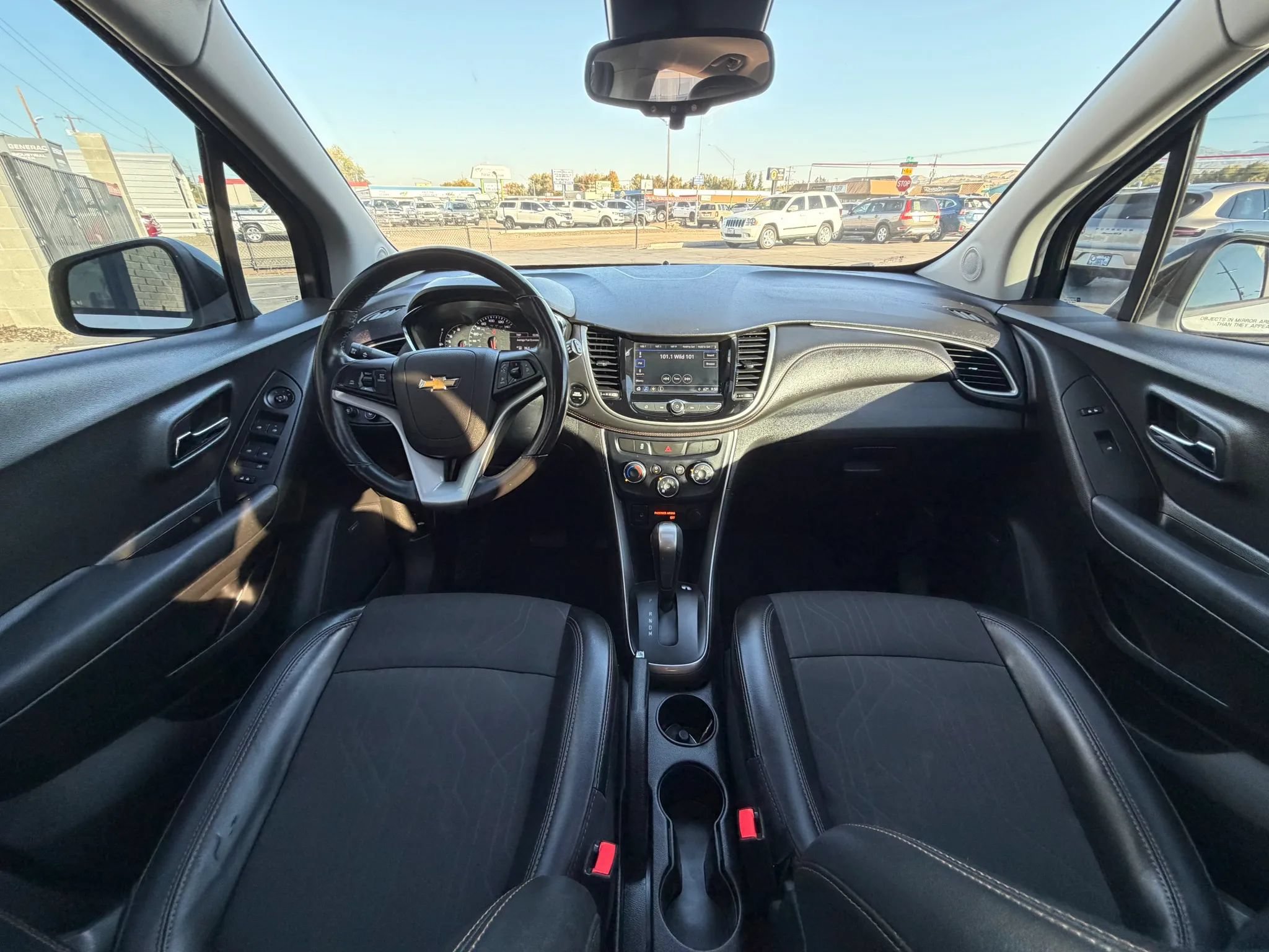 Used 2019 Chevrolet Trax LT w/ Sun & Sound Package AWD/4WD image 21