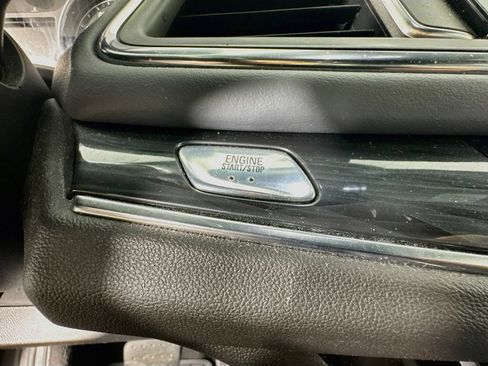 Used 2023 Buick Enclave Essence w/ Sport Touring Edition FWD image 36