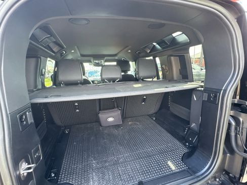 Used 2023 Land Rover Defender 110 X image 7
