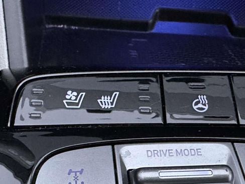 Used 2024 Hyundai Tucson Limited image 34