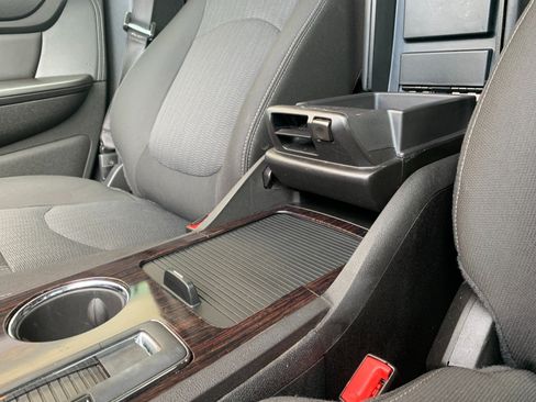 Used 2017 Chevrolet Traverse LT w/ Style and Technology Package AWD/4WD image 20