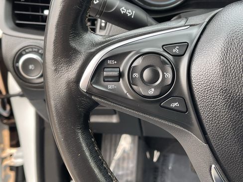 Used 2017 Buick Envision Essence AWD/4WD image 21
