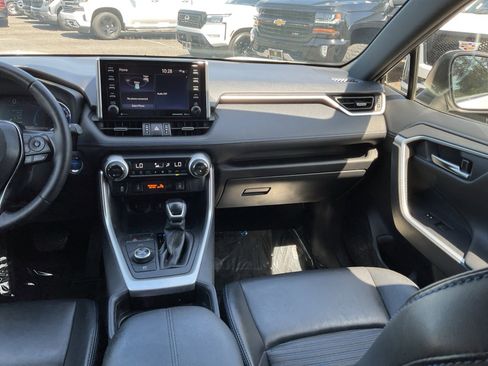 Used 2020 Toyota RAV4 XSE w/ XSE Grade Weather Package AWD/4WD image 16