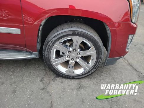 Used 2018 Cadillac Escalade Premium Luxury image 21