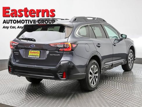 Used 2021 Subaru Outback Premium AWD/4WD image 5
