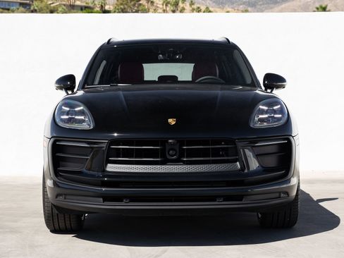 New 2026 Porsche Macan AWD/4WD image 10