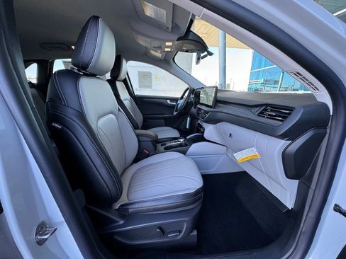 New 2025 Ford Escape SE w/ PHEV Premium Package image 26