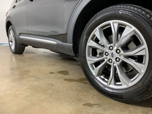 Used 2023 Ford Explorer Limited w/ Equipment Group 301A image 6