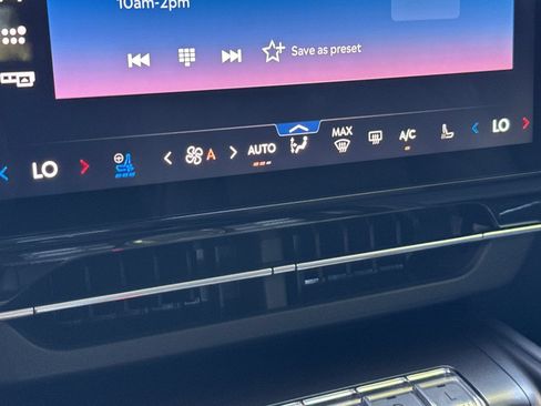 New 2026 Lincoln Nautilus Premier AWD/4WD image 17
