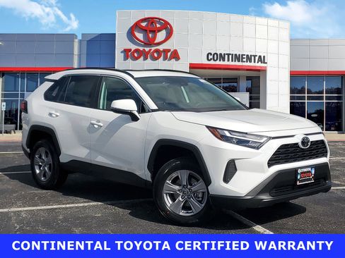 Used 2025 Toyota RAV4 XLE image 1
