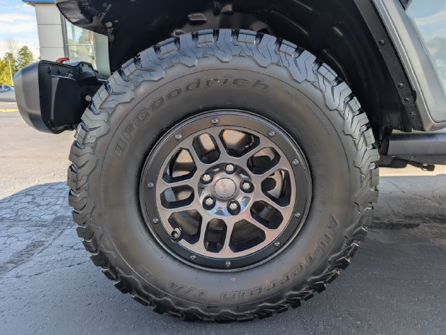 Used 2023 Jeep Wrangler Unlimited Rubicon w/ Xtreme 35 Tire Package AWD/4WD image 29
