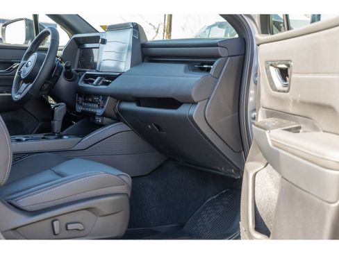 New 2026 Subaru Outback Touring XT AWD/4WD image 10