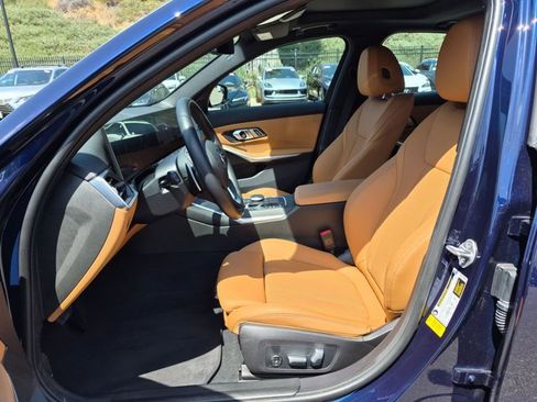 Used 2023 BMW 330i Sedan w/ Premium Package RWD image 11