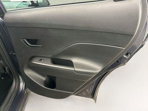 Used 2025 Hyundai Kona SEL AWD/4WD image 31