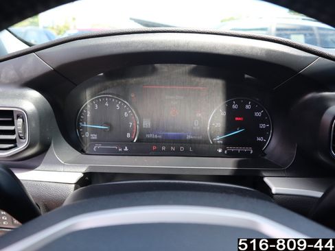 Used 2022 Ford Explorer XLT w/ Equipment Group 202A AWD/4WD image 24
