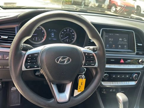 Used 2019 Hyundai Sonata SE image 9