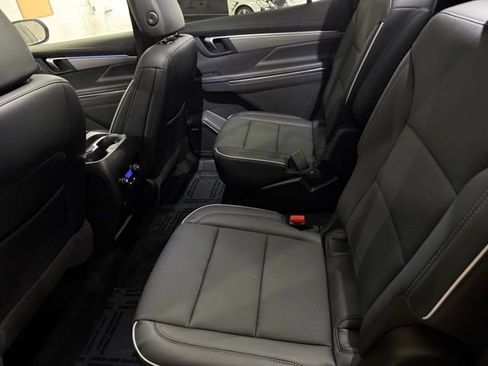Used 2026 Buick Enclave Preferred FWD image 30