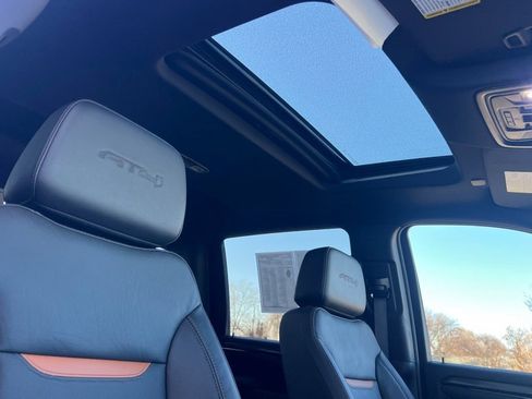 Certified 2025 GMC Sierra 2500 AT4 w/ AT4 Premium Plus Package image 15