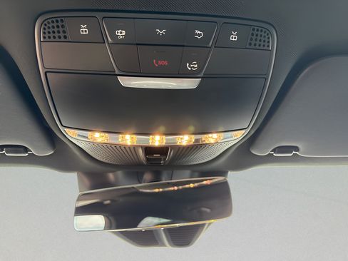 Used 2022 Mercedes-Benz GLC 300 4MATIC image 40