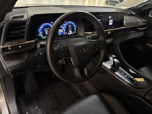 Used 2023 Toyota Crown w/ Advanced Technology Package AWD/4WD image 14