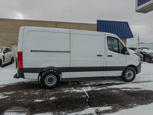 Used 2021 Mercedes-Benz Sprinter 2500 w/ Driver Convenience Package image 12