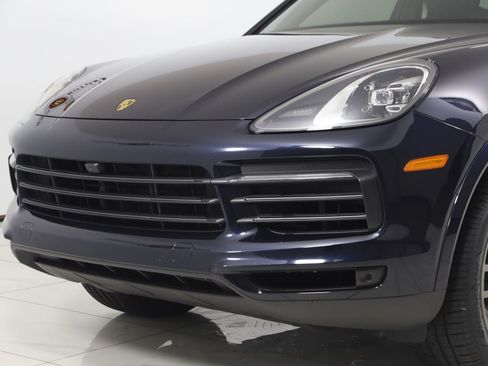 Used 2023 Porsche Cayenne Platinum Edition AWD/4WD image 60