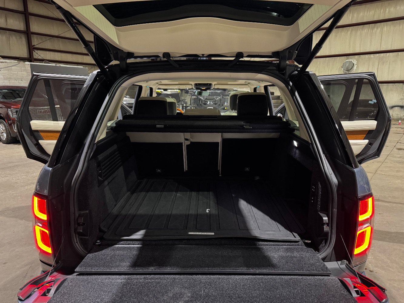 Used 2022 Land Rover Range Rover Westminster Edition AWD/4WD image 19