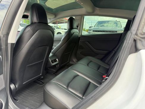 Used 2021 Tesla Model 3 Long Range image 7