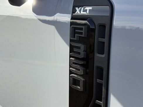 New 2026 Ford F350 XLT w/ XLT Premium Package AWD/4WD image 10
